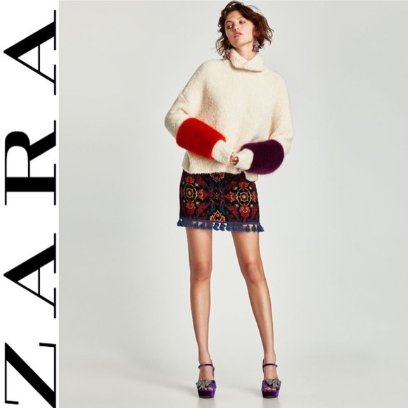 Zara Jacquard Skirt with Pompoms - Picture 3 of 7